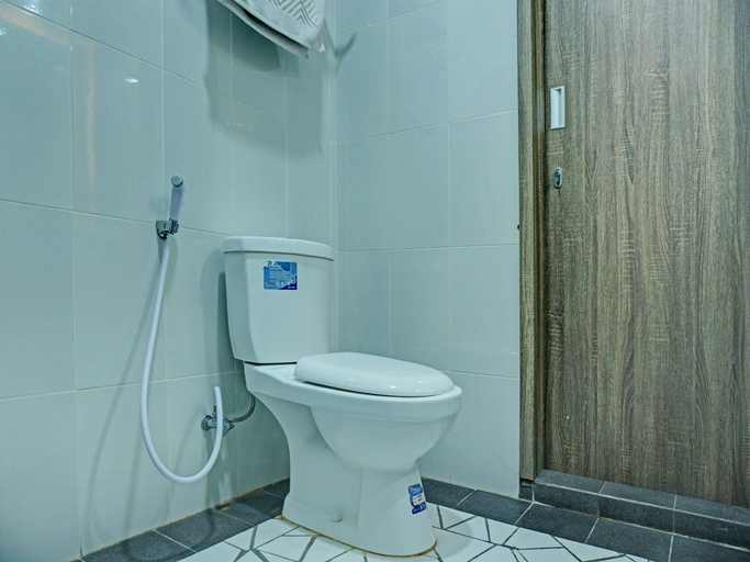 Bathroom 3, OYO 92152 Hotel The Wong, Ogan Komering Ulu