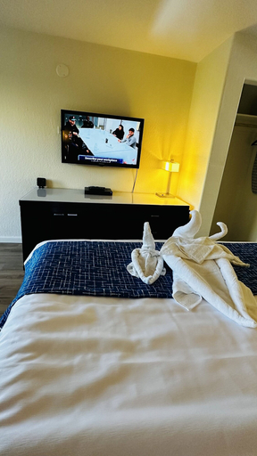 Bedroom 3, Sierra Inn, Calaveras