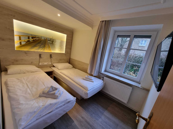 Bedroom 2, Hotel Osterkrug, Nordfriesland
