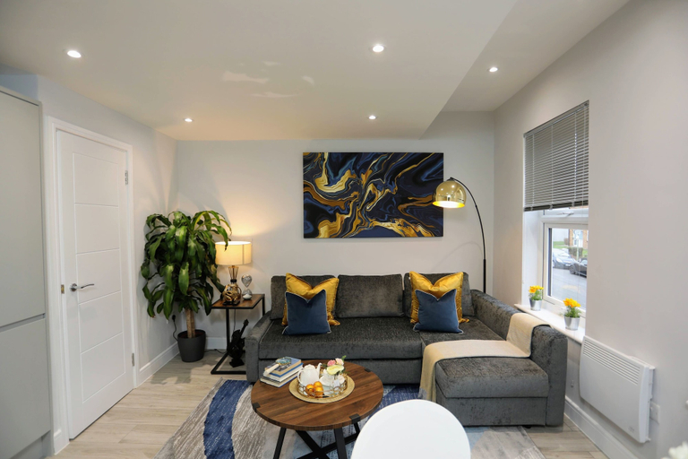 Others 4, Stanhope Road Apartments, London