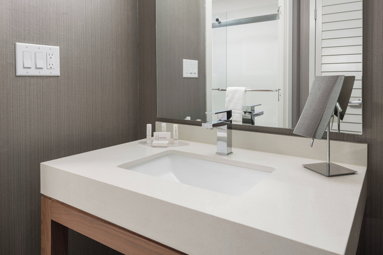 Bathroom 5, Courtyard by Marriott Toronto Vaughan, York