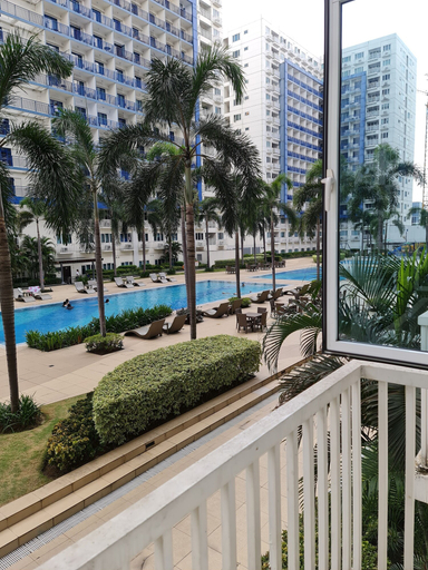 Others 5, Sea Residences - Condo R Us, Pasay City