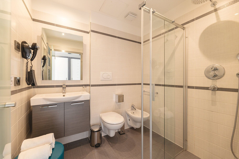 Bathroom 3, Hi Hotel - Wellness & Spa Adults Only, Trento