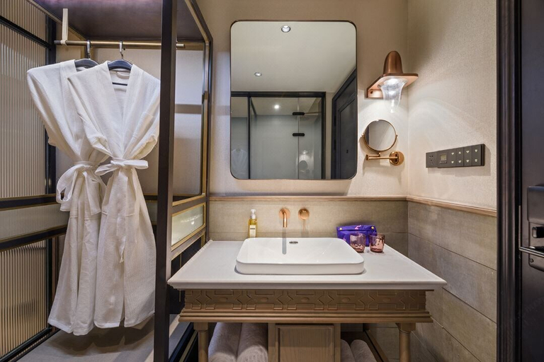 Bathroom 3, Wuhan Hankou Jiangtan Manxin Mansion, Wuhan