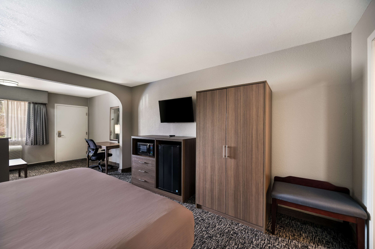 Bedroom 3, Best Western Minden Inn, Webster