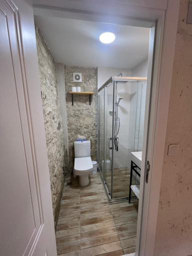 Bathroom 5, Kugu Urla, Urla