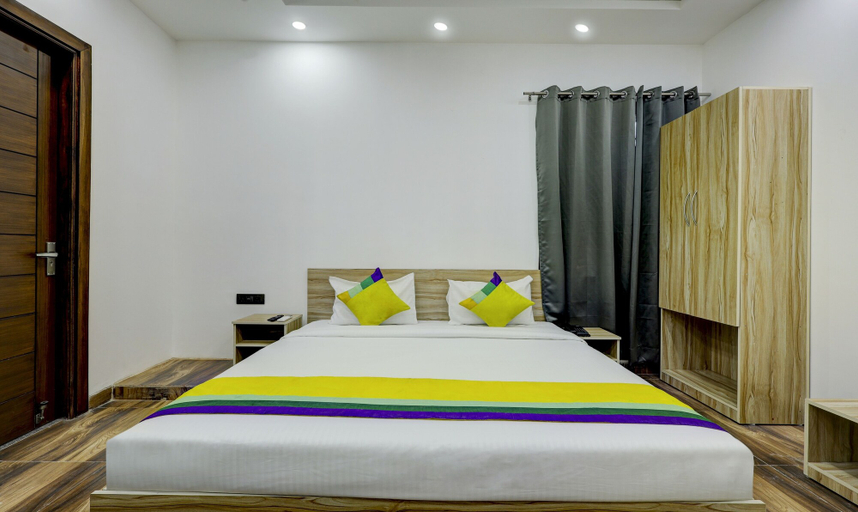 Bedroom 3, Itsy Hotels Vibe 2, Gautam Buddha Nagar