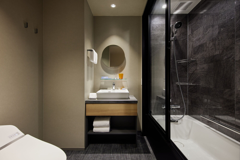 Bathroom 5, Oakwood Hotel Oike Kyoto, Kyoto