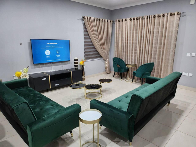 Interior 2, Spacious Luxury 3bed Hse in Tema - Netflix, Wi-fi, Tema