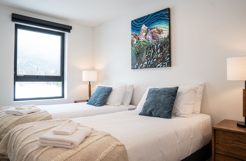 Bedroom 2, Switchback Suite by Revelstoke Vacations, Columbia-Shuswap