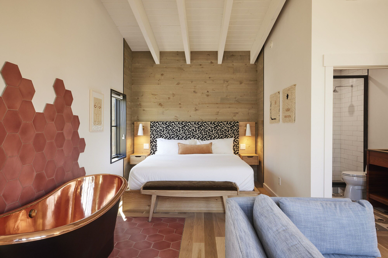Bedroom 3, Woodstock Way Hotel, Ulster