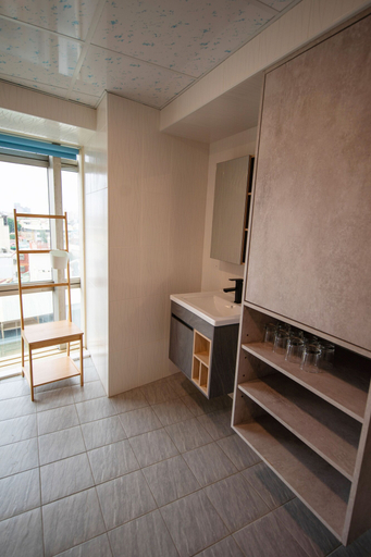 Bathroom 5, Tainanwow, Tainan