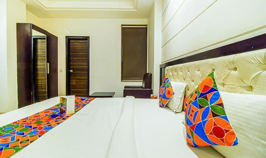 Bedroom 2, FabHotel Transit Delhi Airport, Delhi