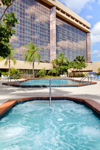 Sport & Beauty 5, DoubleTree by Hilton Hotel Miami Airport & Convention Center, Miami-Dade
