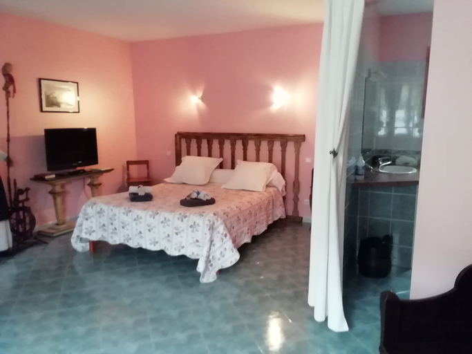 Bedroom 4, Chambres d'hôtes Saint Nicolas, Yonne