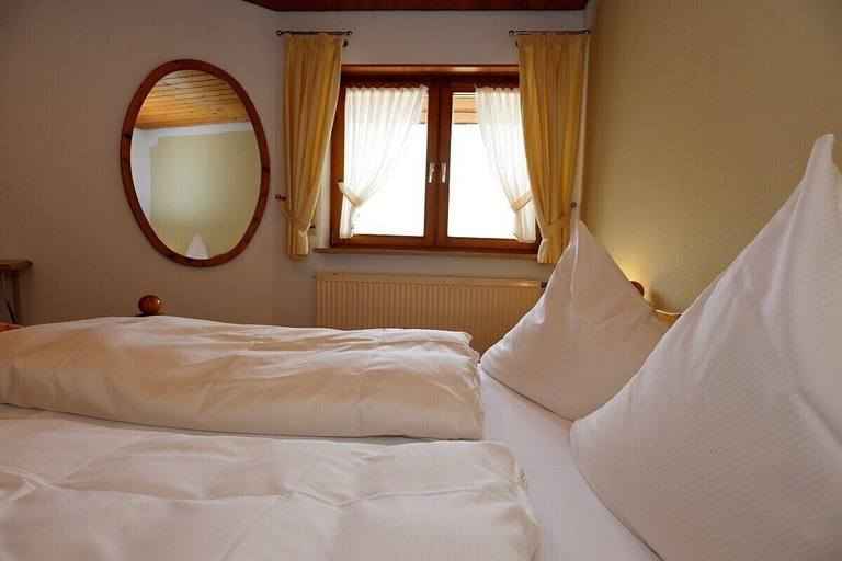 Bedroom 2, Gasthof Rebland, Breisgau-Hochschwarzwald