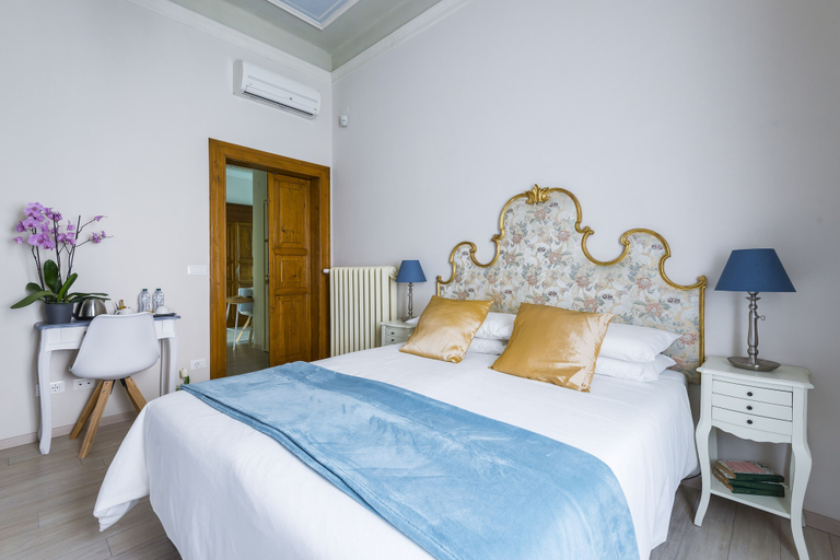 Bedroom 3, Villa Savioli, Bologna