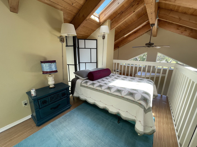 Bedroom 3, Bayshore RV Park & Guest Suites, Pacific