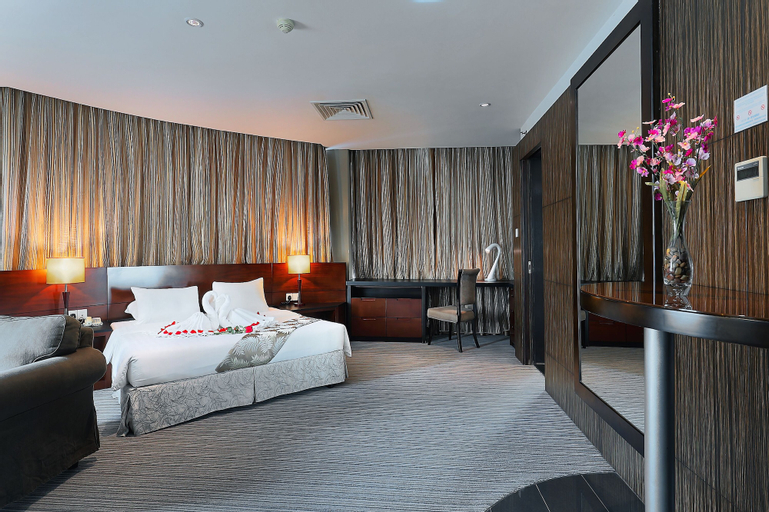 Bedroom 8