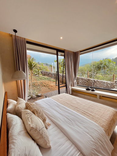 Bedroom 3, The Hill - by Thevillas100, Bogor