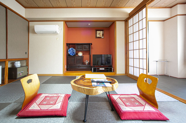 Bedroom 3, Yufuin Akarinoyado, Yufu