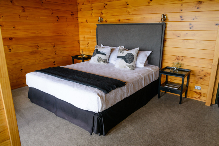Bedroom 3, Te Whau Lodge, Auckland