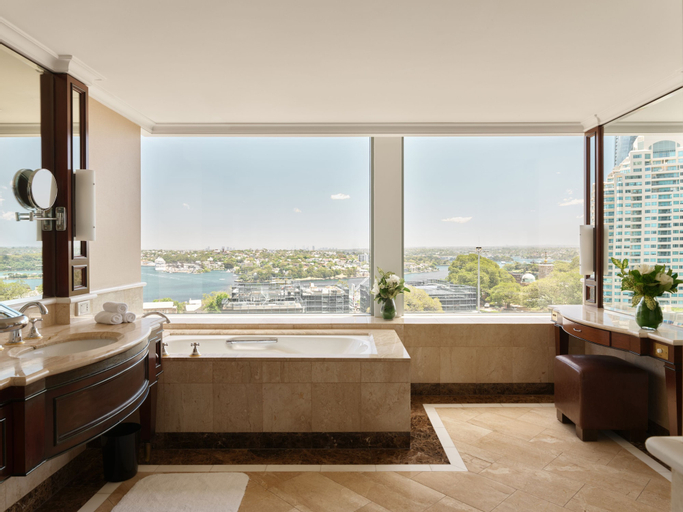 Bathroom 18