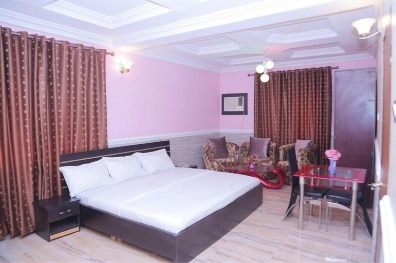 Bedroom 2, Dekka Hotel, Calabar