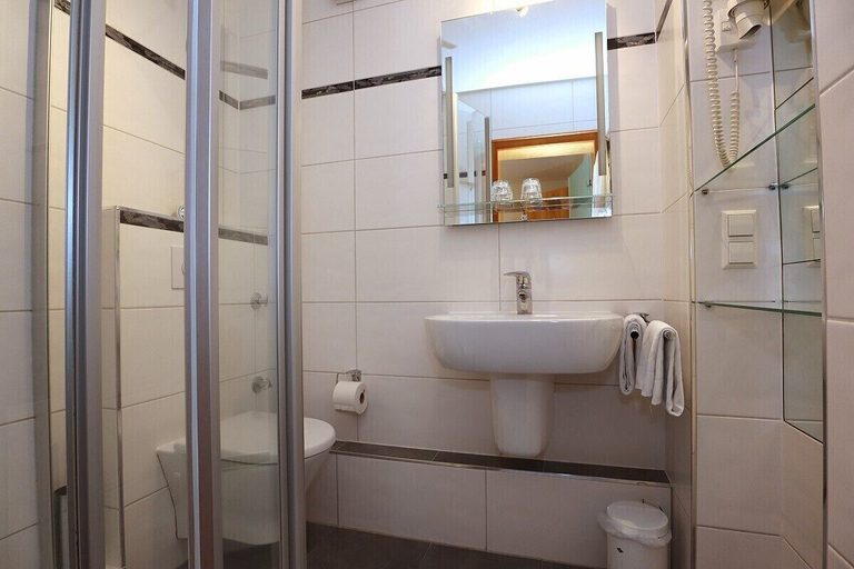 Bathroom 5, Gasthof Rebland, Breisgau-Hochschwarzwald