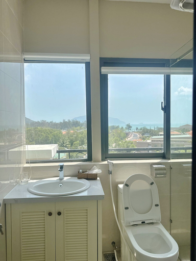 Bathroom 3, Maya Hotel 2, Ho Chi Minh City