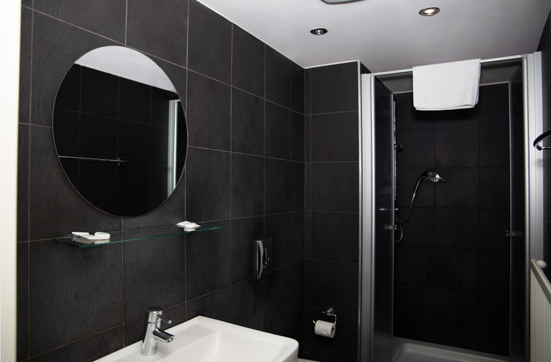 Bathroom 4, My Hotel Apollon Prague, Praha 8
