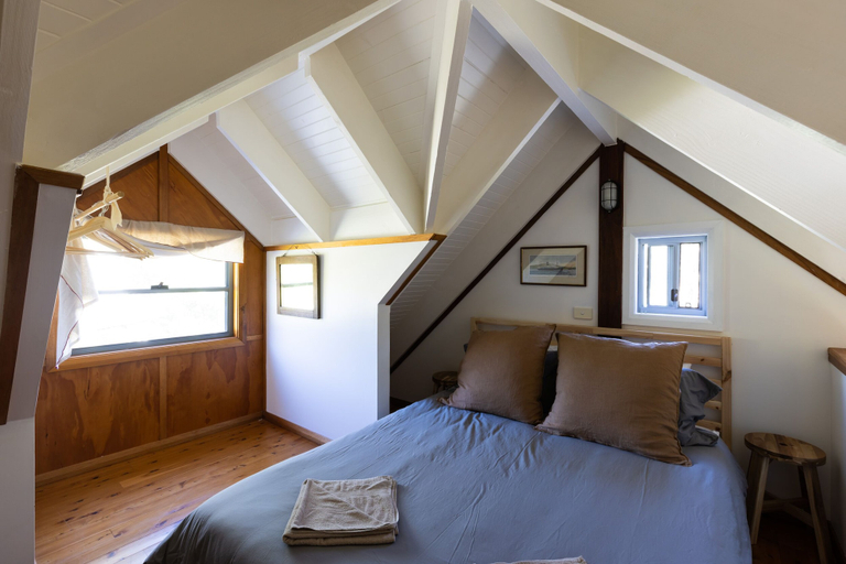 Bedroom 2, The Mainstay, Great Lakes