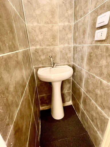 Bathroom 3, RoadHouse, Wadi Musa