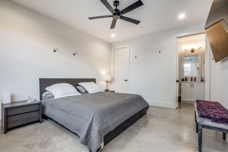 Bedroom, 2912 Raleigh, Dallas