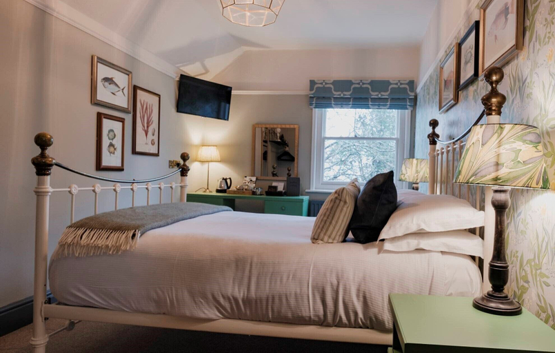 Bedroom 2, The Fisherman's Haunt, Dorset