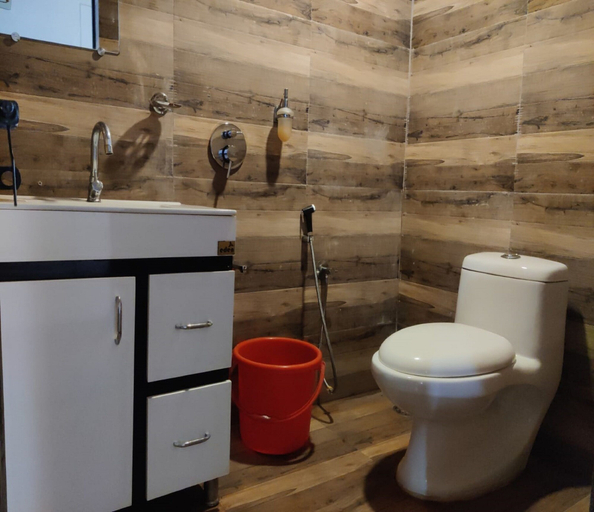 Bathroom 4, The Earthen Nest, South Goa