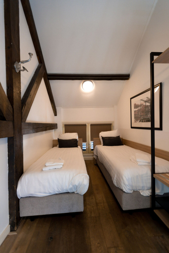 Bedroom 2, Allure Garden Apartments, Amsterdam