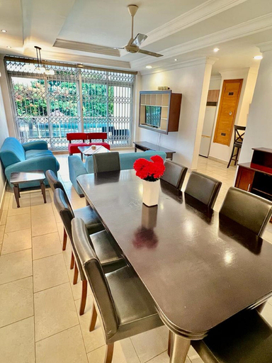 Food & Drinks, Colosseum Square Luxury Apartments, Kinondoni