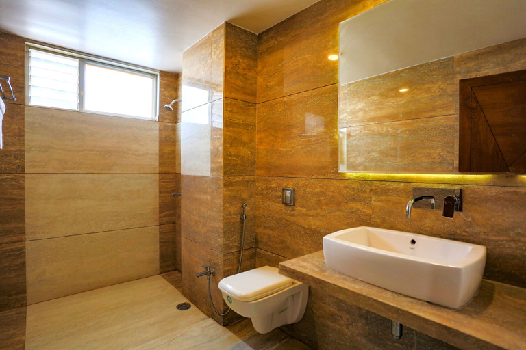Bathroom, Fabhotel Surya, Bhopal