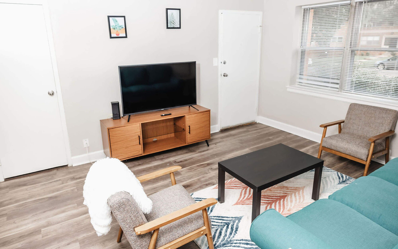 Others 4, Convenient Apt W/shopping, Dining & Freeways, Saint Louis
