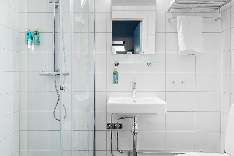 Bathroom 5, BEST WESTERN Princess Hotel, Norrköping