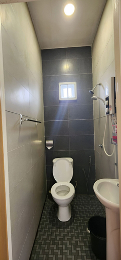Bathroom 4, Grapevine Garden, Penampang