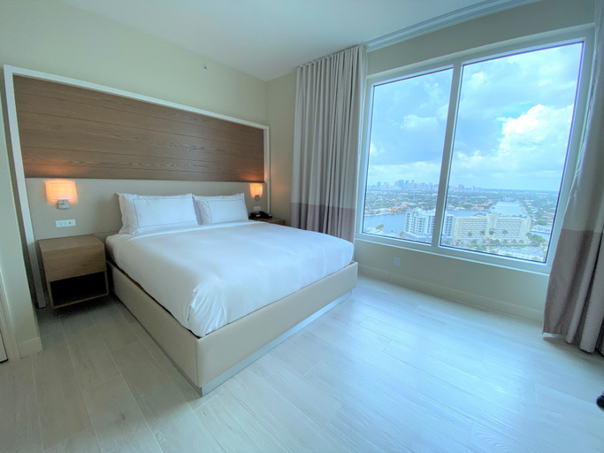 Bedroom 4, Beach House Fort Lauderdale, a Hilton Resort, Broward