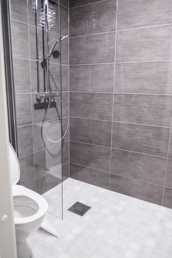 Bathroom 5, Santasport Apartment Hotel, Lapland