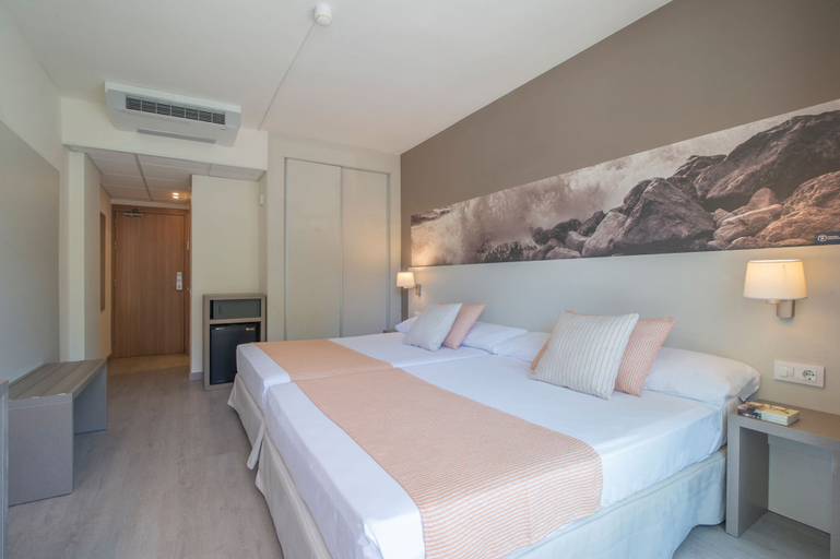 Bedroom 3, Hotel Salou Sunset (Adults Recommended) by Pierre & Vacances, Tarragona