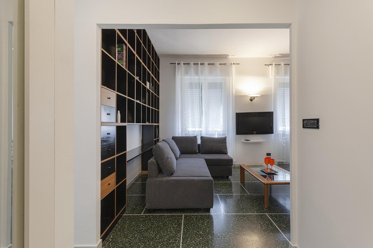 Room 2, S Margherita Apartment in the City Center, Genova