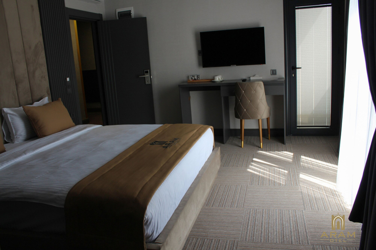 Bedroom 4, Aram Otel, Pendik