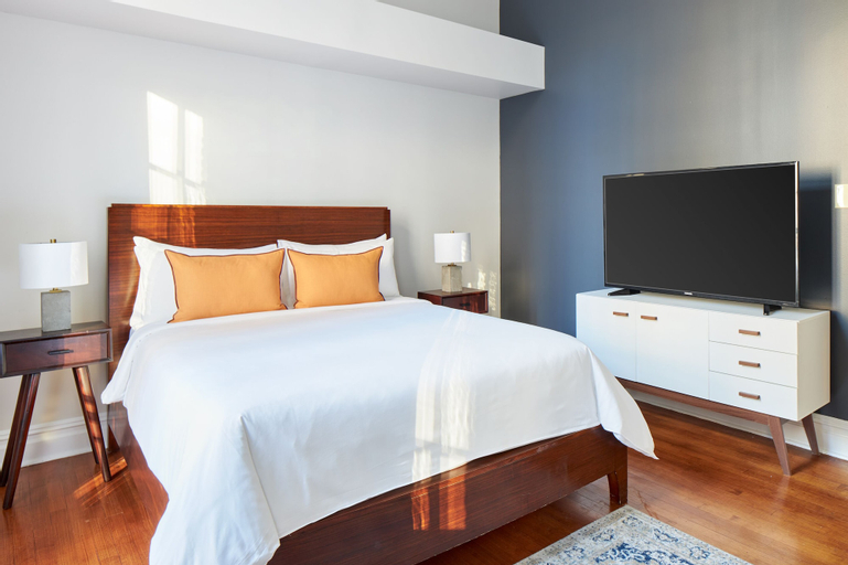 Bedroom 13