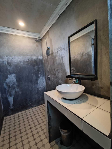 Bathroom 3, Ceaser's Place, Ranau