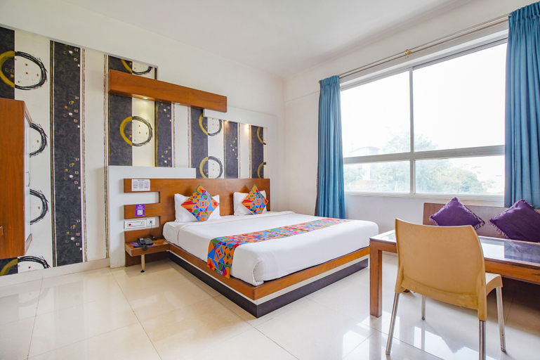 Bedroom 3, FabHotel Emirates Suites, Bangalore